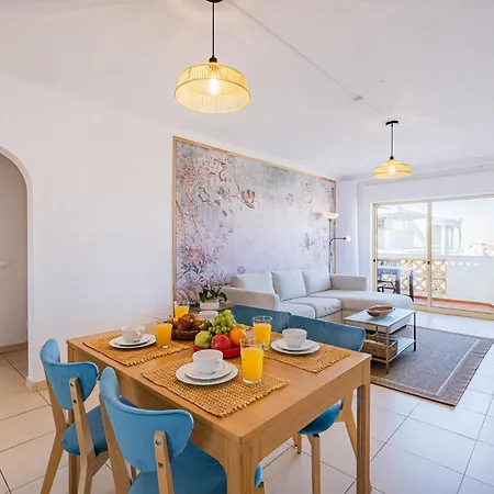 Apartman Flowers By Dreamplaces *